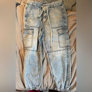 American Eagle Jogger Cargo Jean size 12